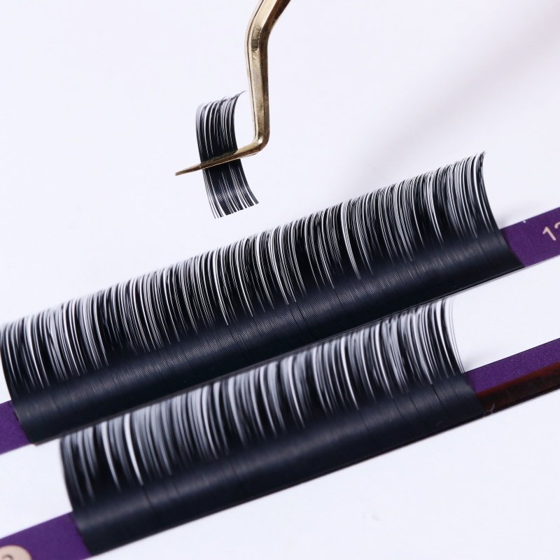 Volume Lash detail